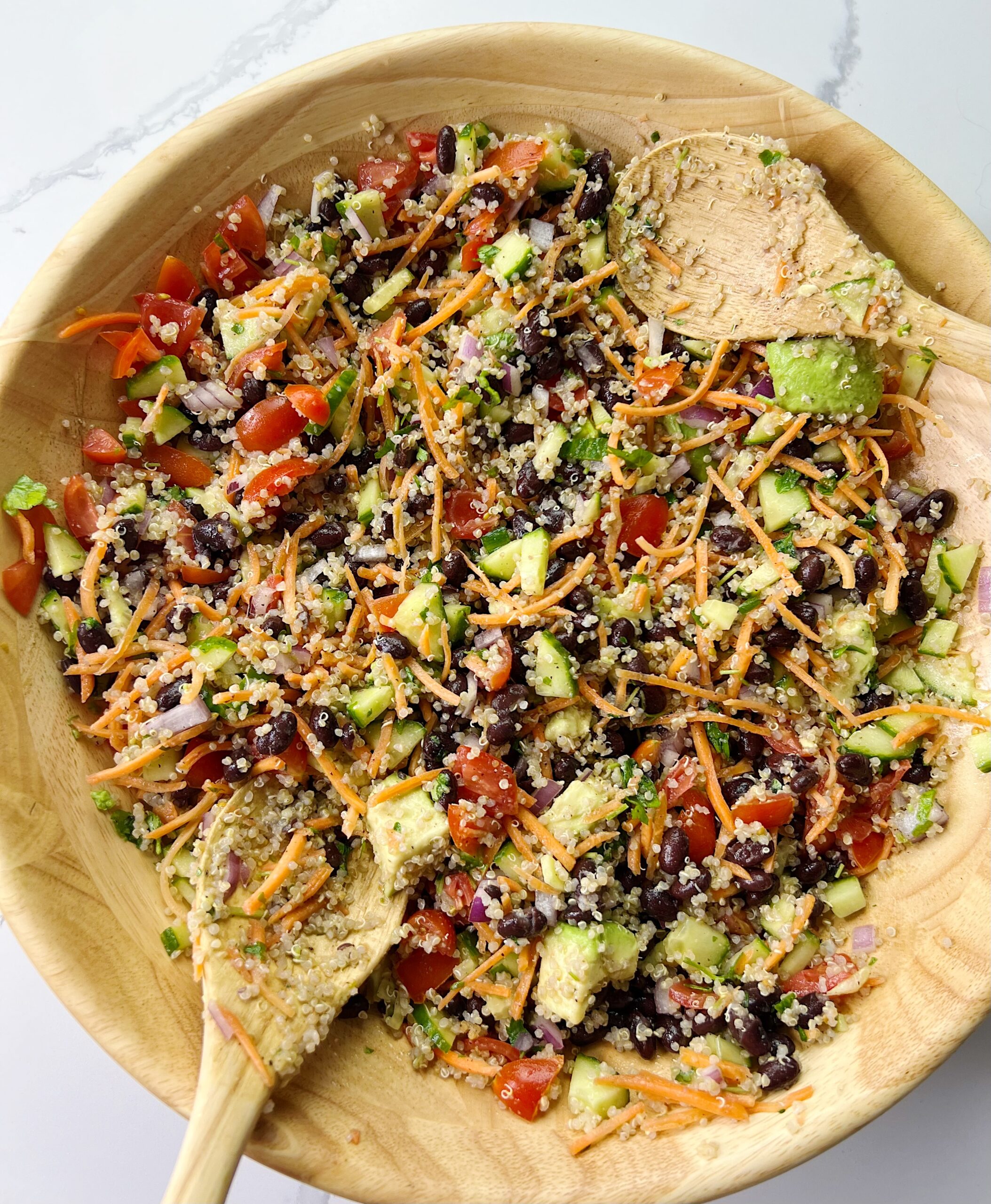 Black Bean Quinoa Salad with Lemon Dressing